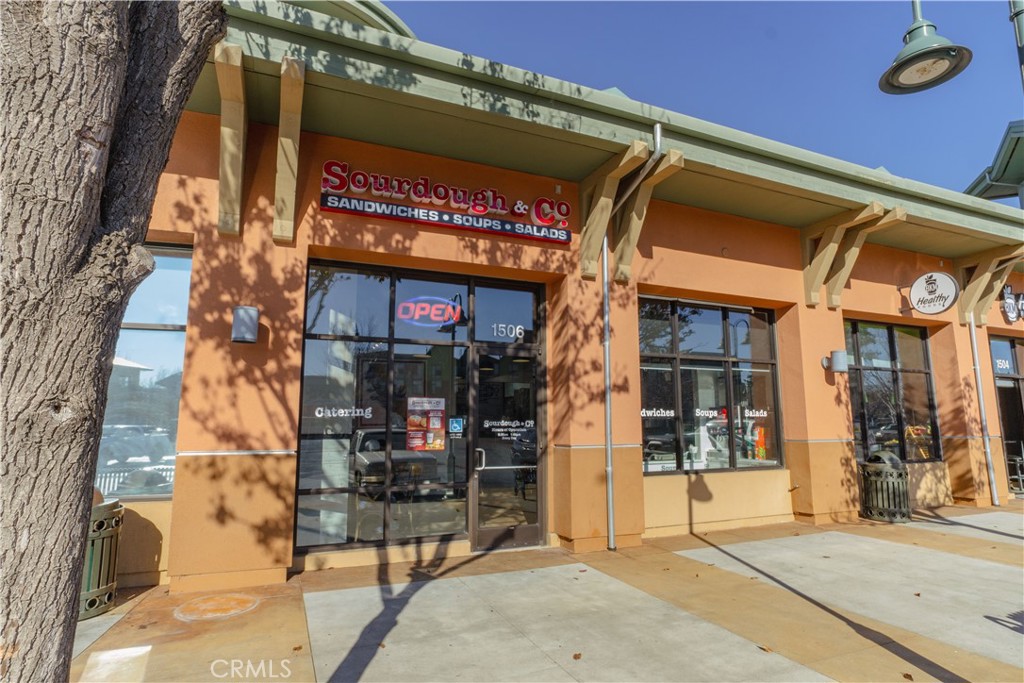 Amazing business opportunity located in Salinas, CA! "Sourdough & CO" offers an exceptional opportunity for anyone passionate about food and entrepreneurship! Known for their delicious sandwiches, soups, salads and a menu catering to various tastes, Sourdough & Co. is the perfect opportunity for anyone looking to own their own thriving business. This brand new location is open seven days a week from 9:30 AM to 7:00 PM, Sourdough & Co. provides a steady flow of traffic and consistent sales. The restaurant is located in a prime area with high foot traffic, making it an ideal spot for continued success. If you’re ready to step into a business that combines the joy of great food with the benefits of an established brand, Sourdough & Co. is the perfect fit for you! Don’t miss out on this chance to be a part of a thriving community and take your entrepreneurial journey to the next level.