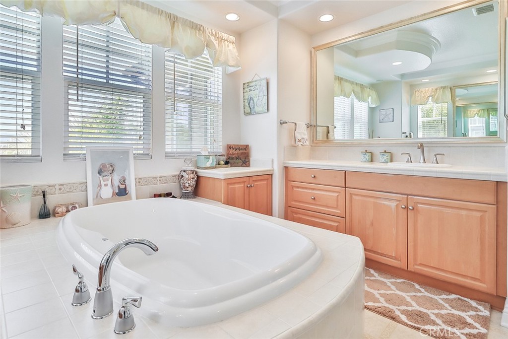 Novella (640) - Residential Lease