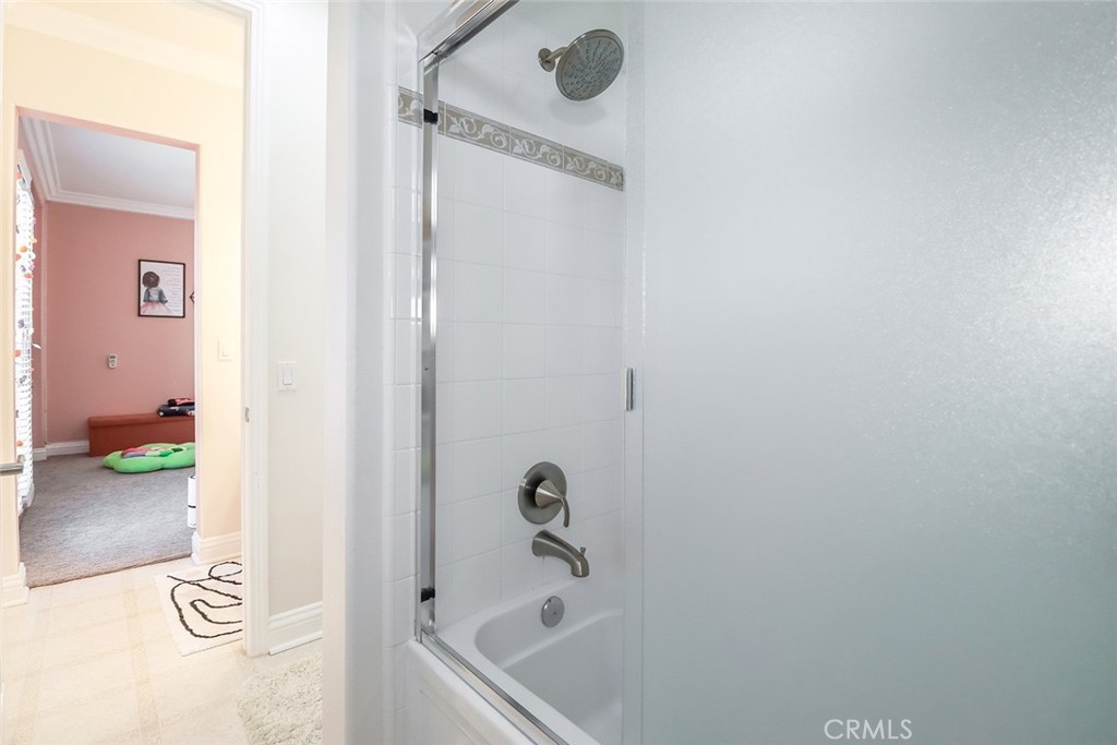 Novella (640) - Residential Lease