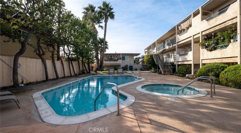 A home in Lomita