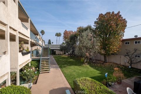 A home in Lomita