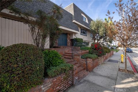 A home in Lomita