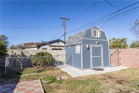 A home in Mission Hills (San Fernando)