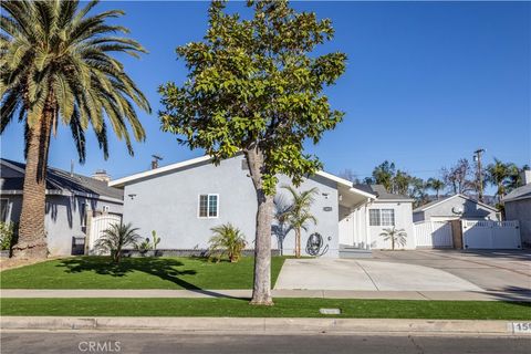 A home in Mission Hills (San Fernando)