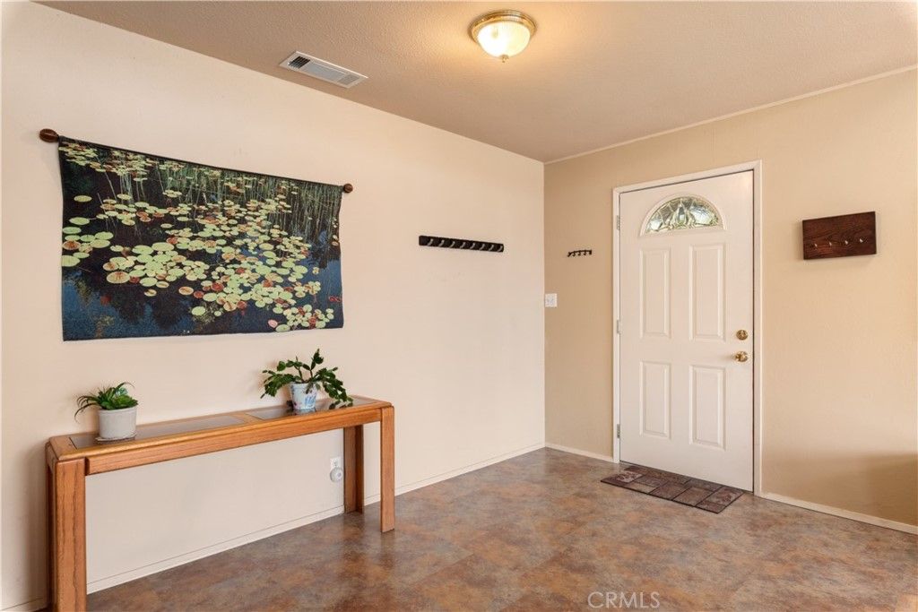 listing image 130725027794492884000