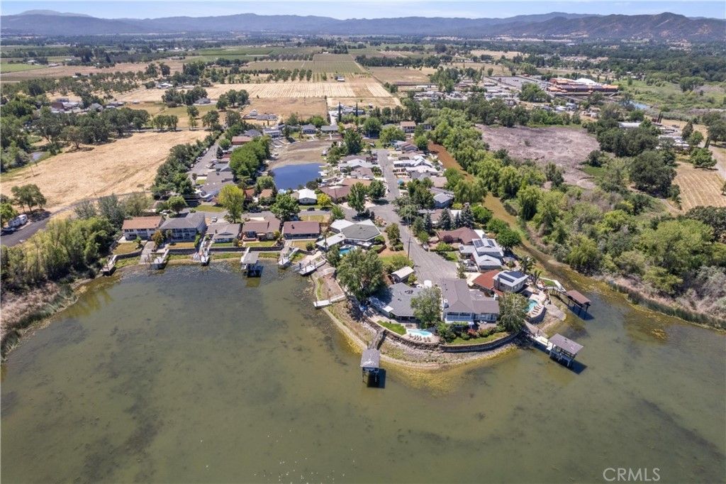 listing image 130725385624346280157