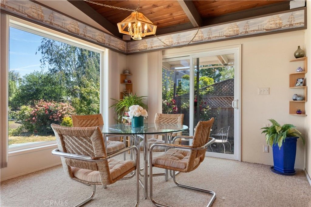 listing image 130729755311513834042