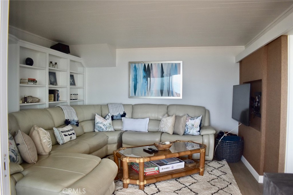 Beach Road Custom (BR) - Residential Lease