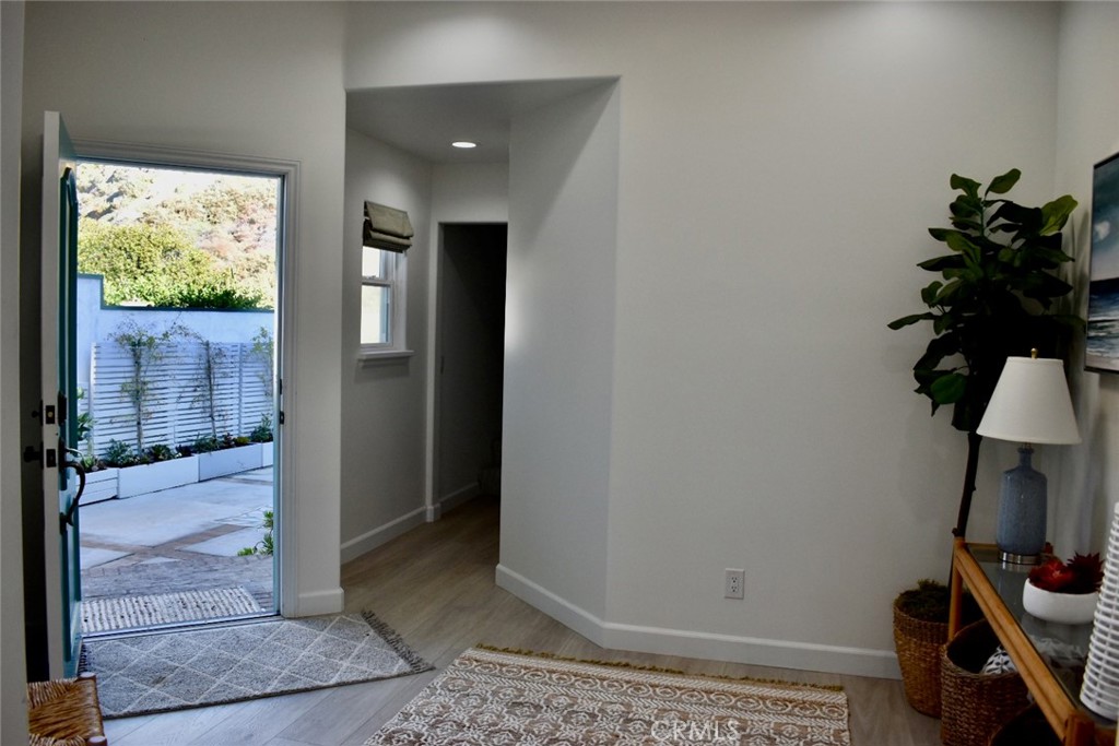 Beach Road Custom (BR) - Residential Lease