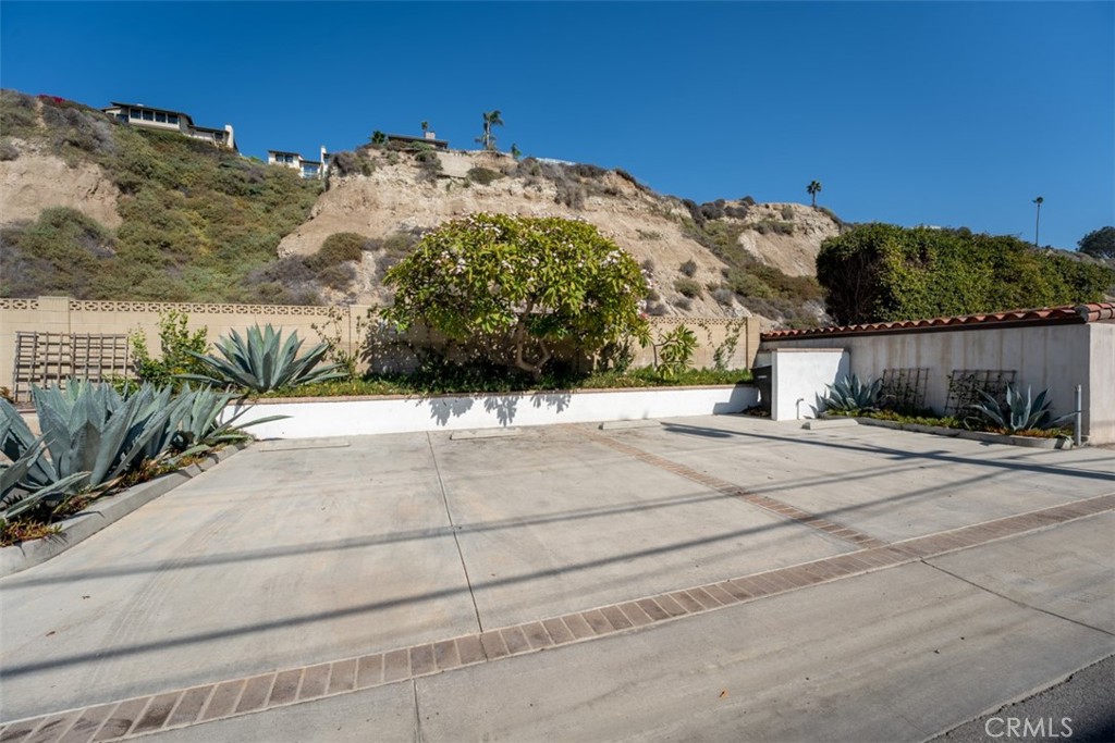 Beach Road Custom (BR) - Residential Lease