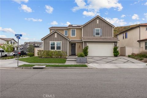 Photo of 28805 Starry Lane, Saugus, CA 91350 (MLS # SR24083860)
