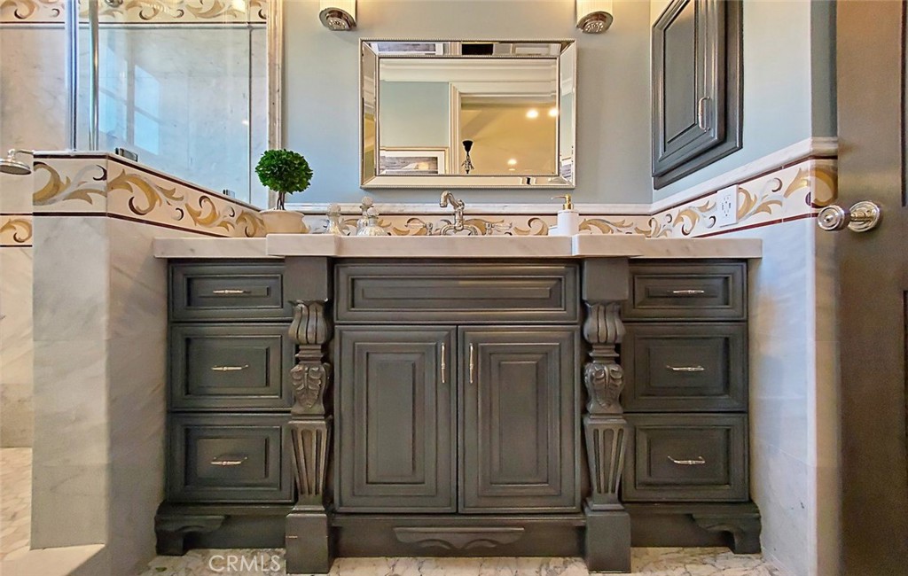 Admiralty Island (HADM) - Residential