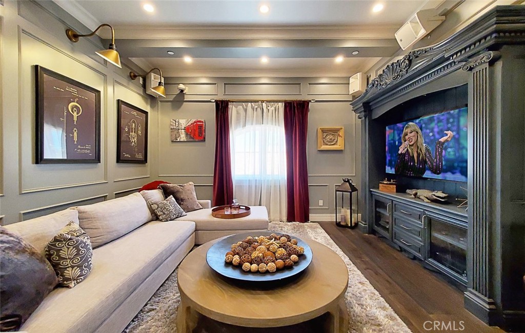 Admiralty Island (HADM) - Residential