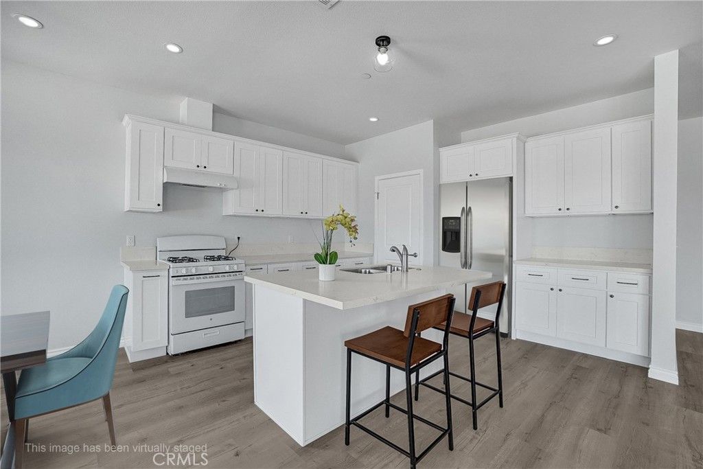 listing image 130723688985551072131