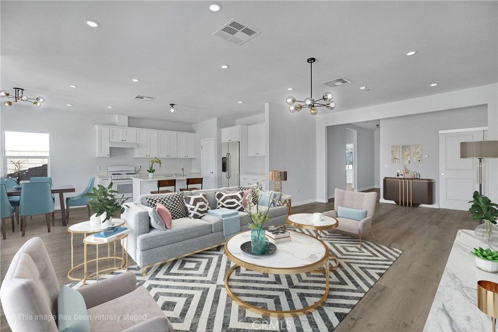 listing image 130720204133773170257