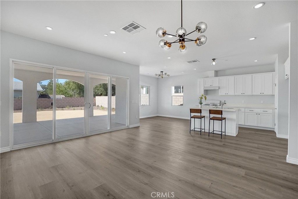 listing image 130725989167967187563