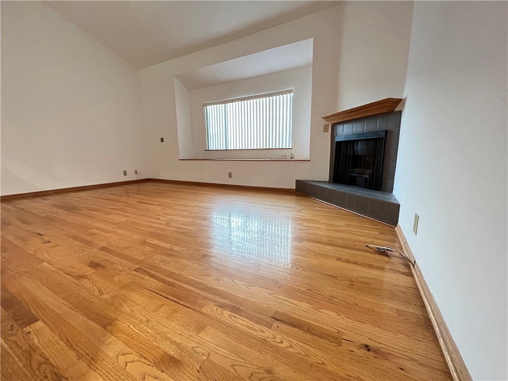 Photo 3 of 24 of 204 E Plymouth Street 19 townhome