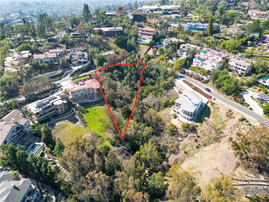 2185 Lemon Heights Drive