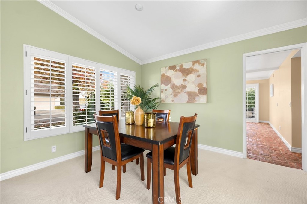 1134 Woodside Drive
