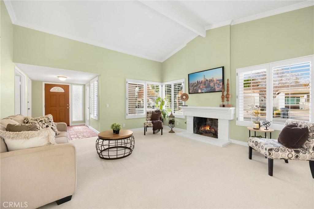 1134 Woodside Drive