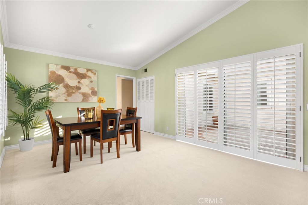 1134 Woodside Drive