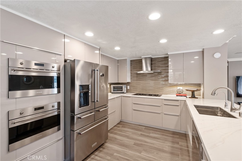 Landing II (L2) - Residential