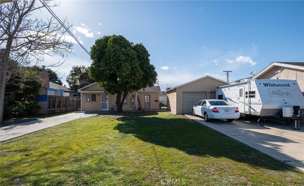 25213 Walnut Street