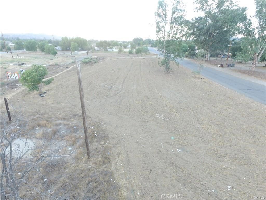 listing image 130728786396923802536