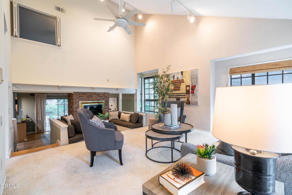 Photo 10 of 43 of 2306 Rosecrest Drive townhome