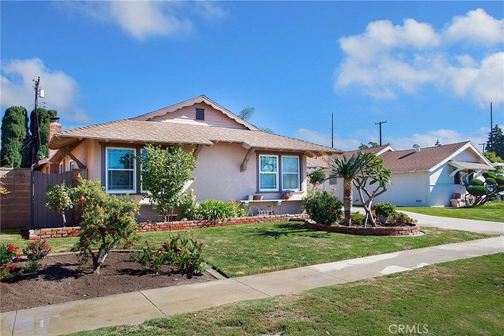 listing image 130723502002413884529