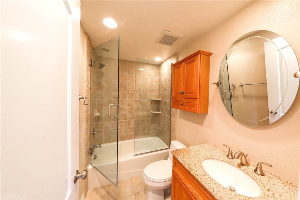 listing image 130720617096017615963