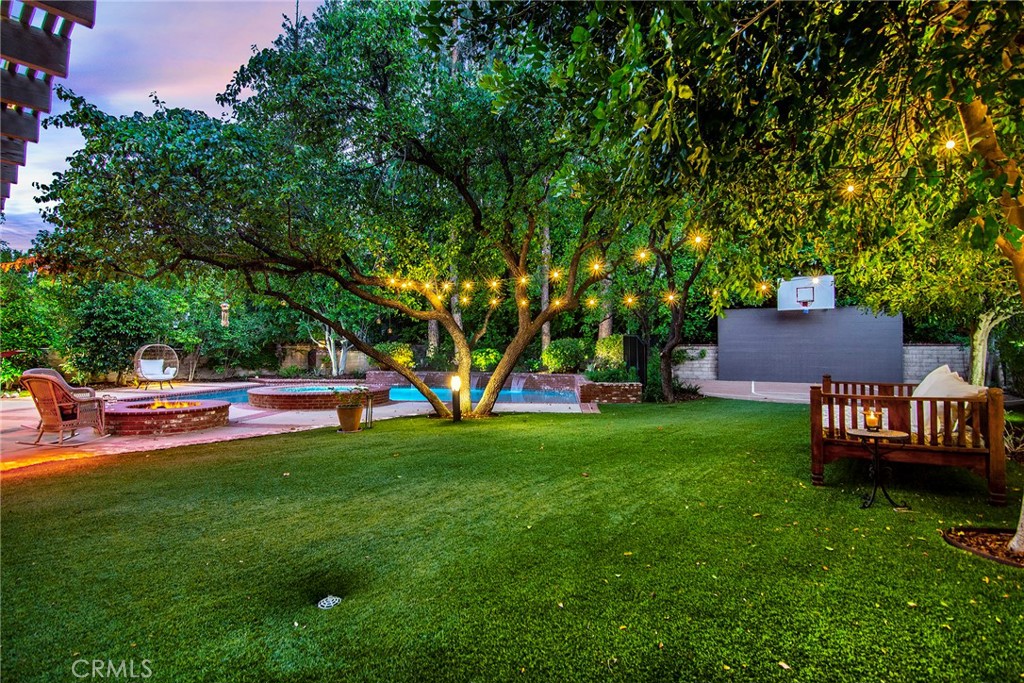 ,Agoura (850) - Residential