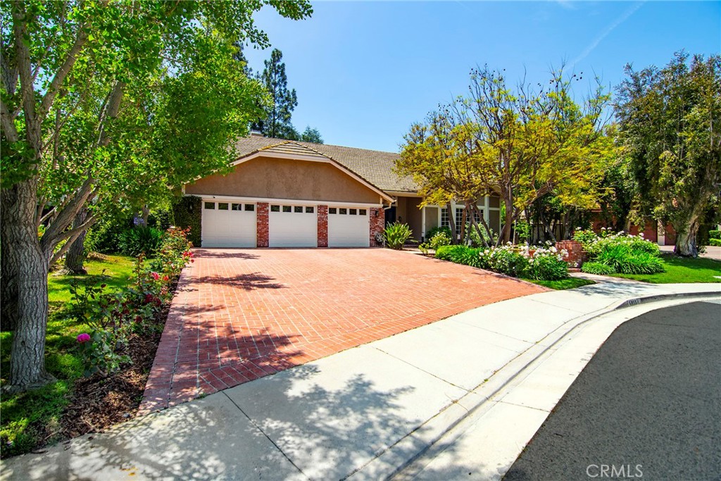 ,Agoura (850) - Residential