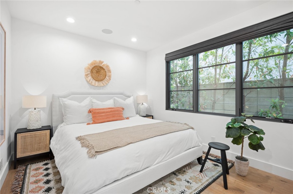 Newport Heights (NEWH) - Residential