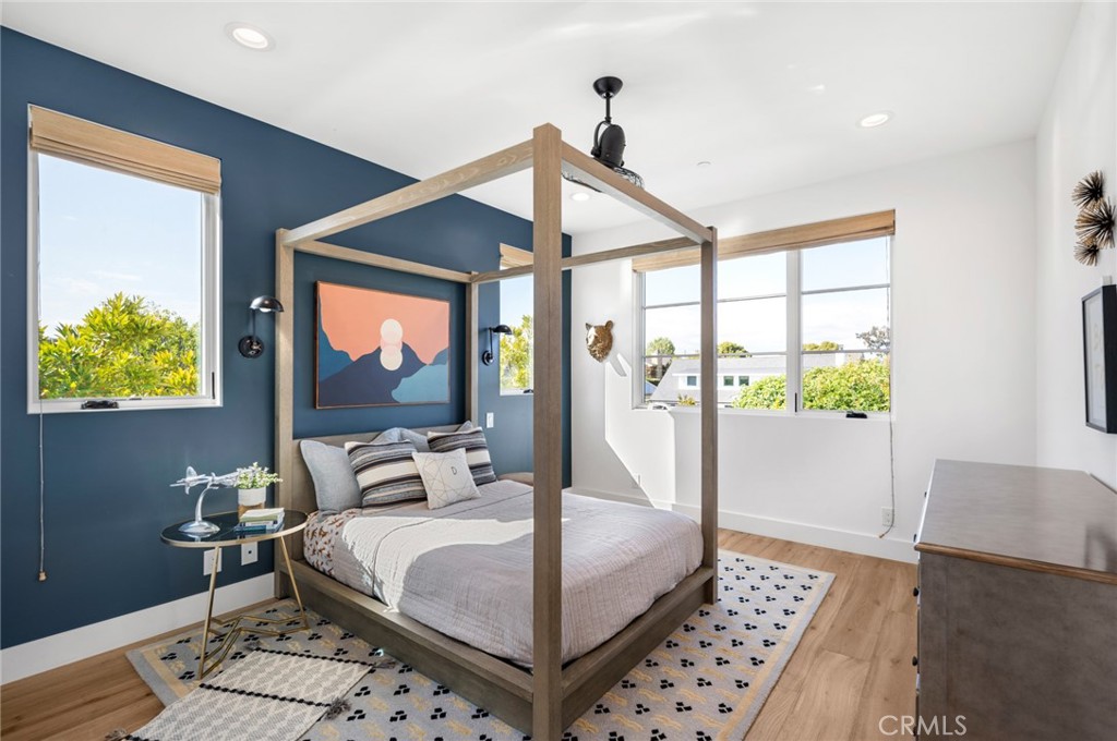 Newport Heights (NEWH) - Residential