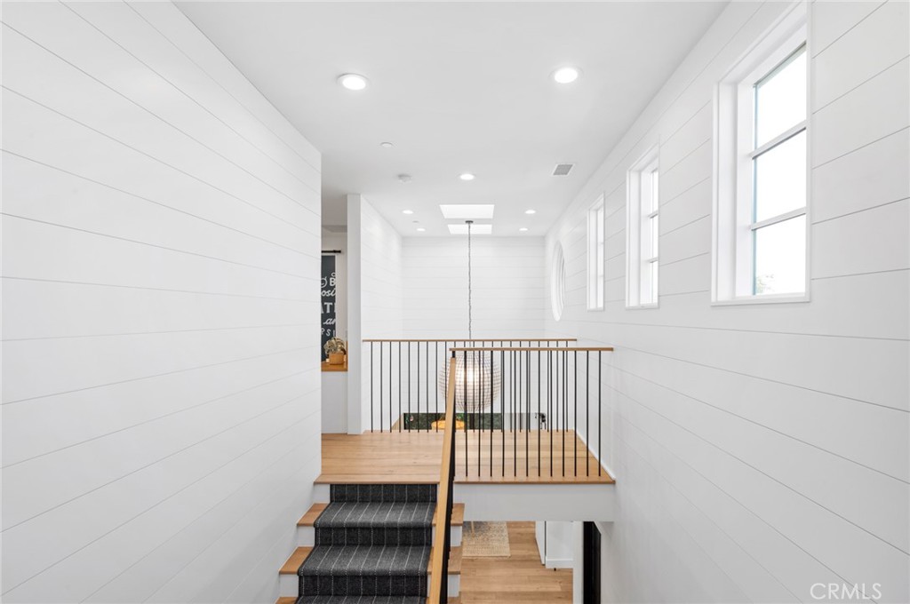 Newport Heights (NEWH) - Residential