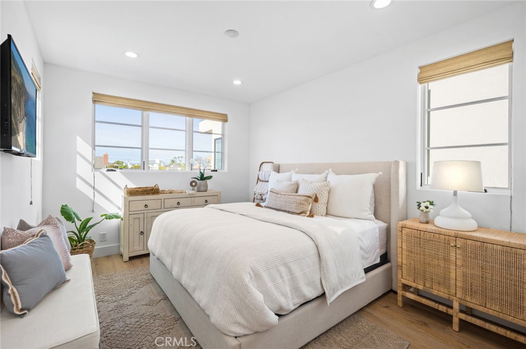 Newport Heights (NEWH) - Residential