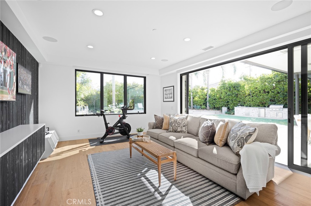 Newport Heights (NEWH) - Residential