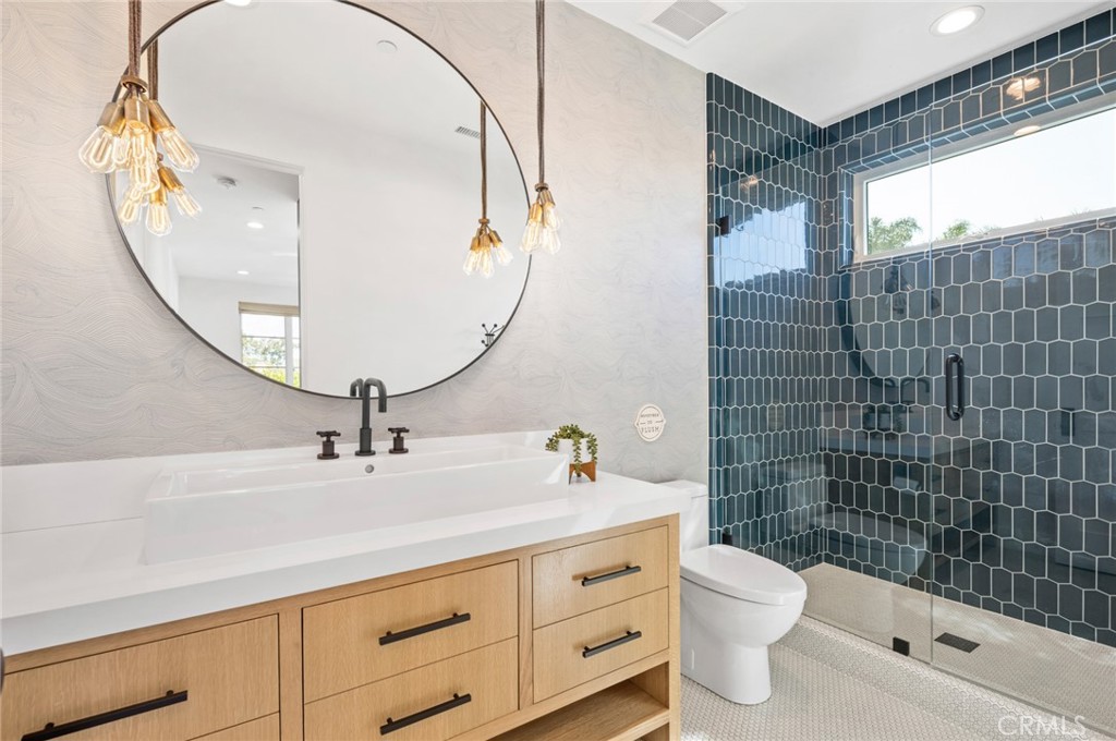 Newport Heights (NEWH) - Residential