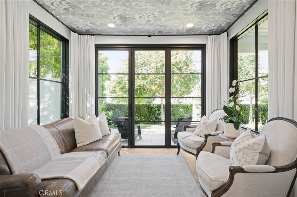 Newport Heights (NEWH) - Residential