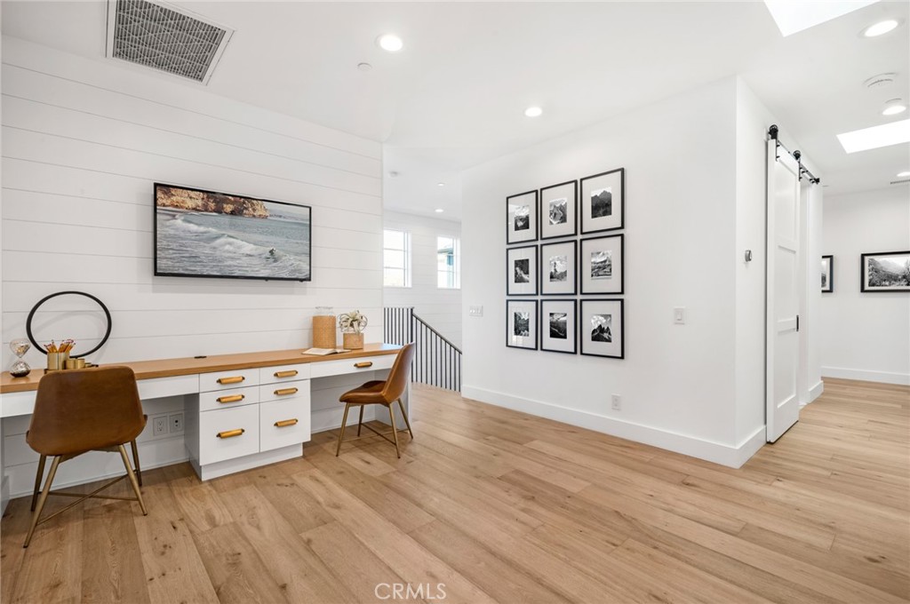 Newport Heights (NEWH) - Residential