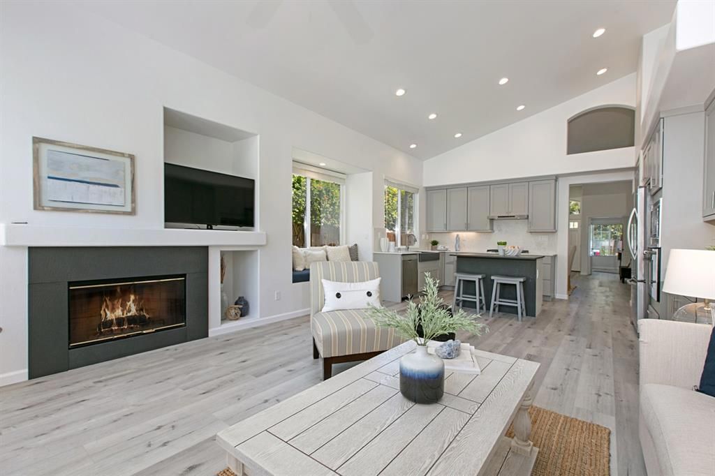 listing image 130728663376017352749