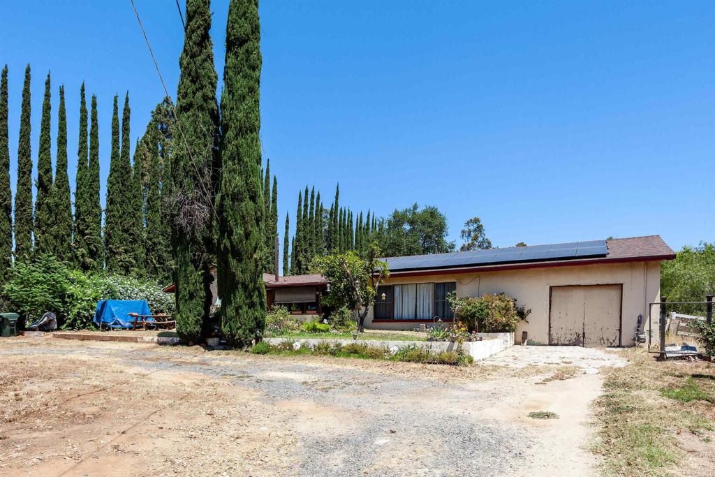 listing image 130726237539603466556