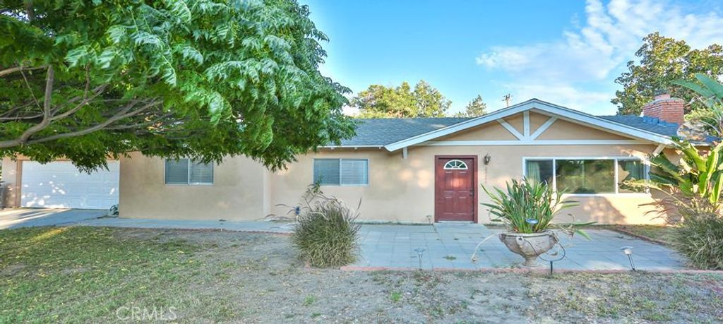 listing image 130722796911996055745