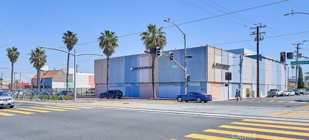 - Type 2 Star Retail
Freestanding
- Location: suburban
- GLA: 31,726 SF
- Stories: 2
- Typical Floor: 15,863 SF
- Class C
- Building Height 21’
- Dcoks: None
- Year Built: 1943
- Tenancy Multi
- Owner Occup: No
- Costar Est. REnt $26-$32/SF
BUYER TO VERIFY THE SQUARE FOOTAGE.
SOLD AS-IS CONDITION.