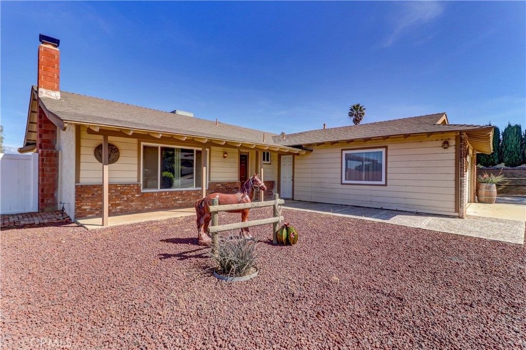 listing image 130725165796825803043