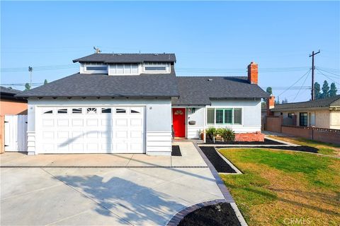 A home in La Mirada