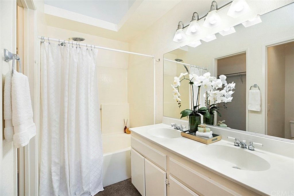 listing image 130721965049032977675