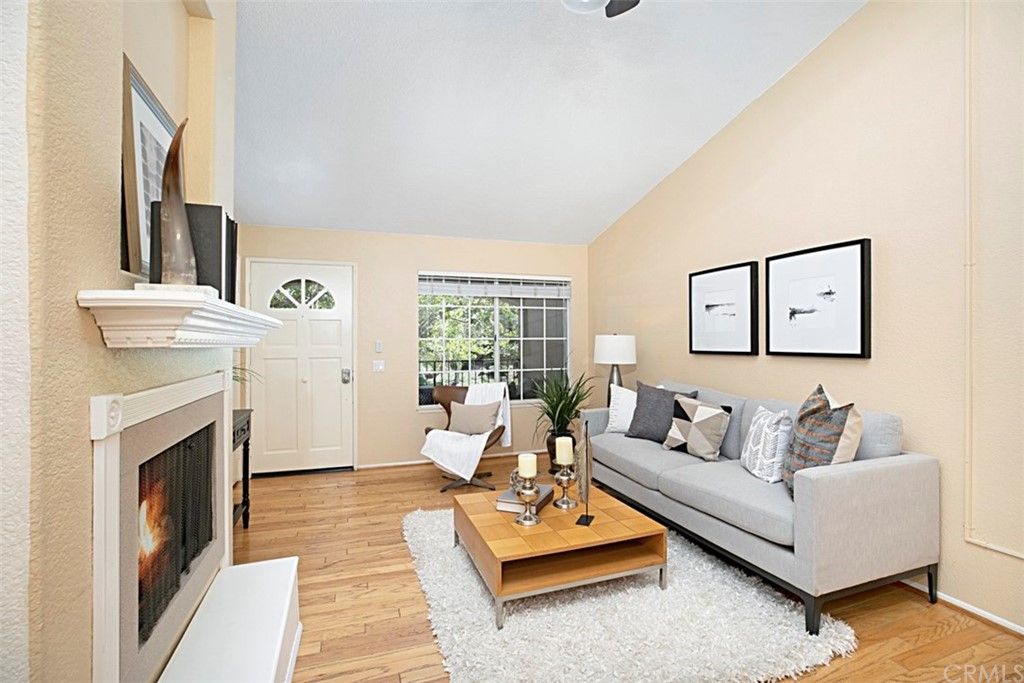 listing image 130723582137966637121