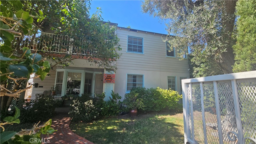 Properties 2 2523 Lyric Avenue